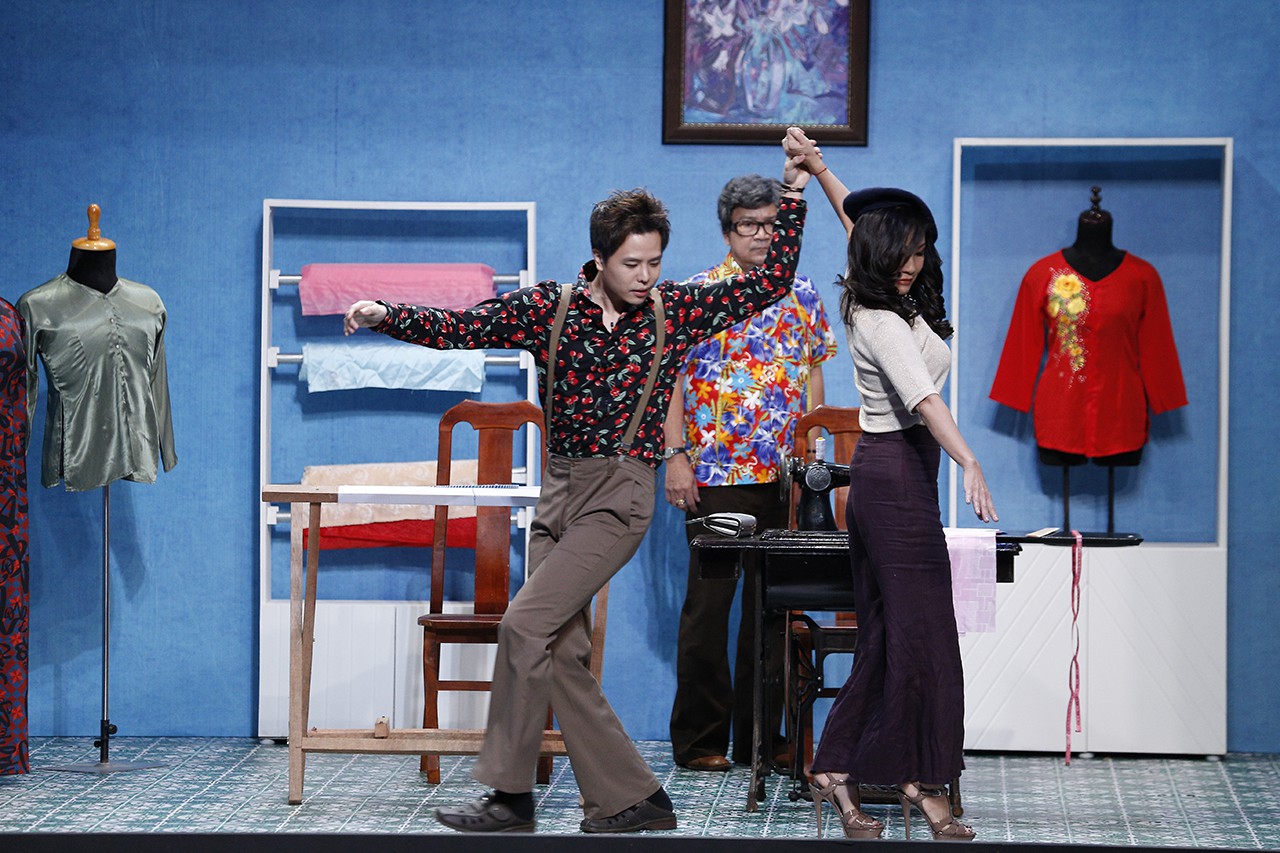 Ơn giời: Bùi Anh Tuấn toát mồ hôi khi Trường Giang gọi điện cho tập thể người yêu cũ